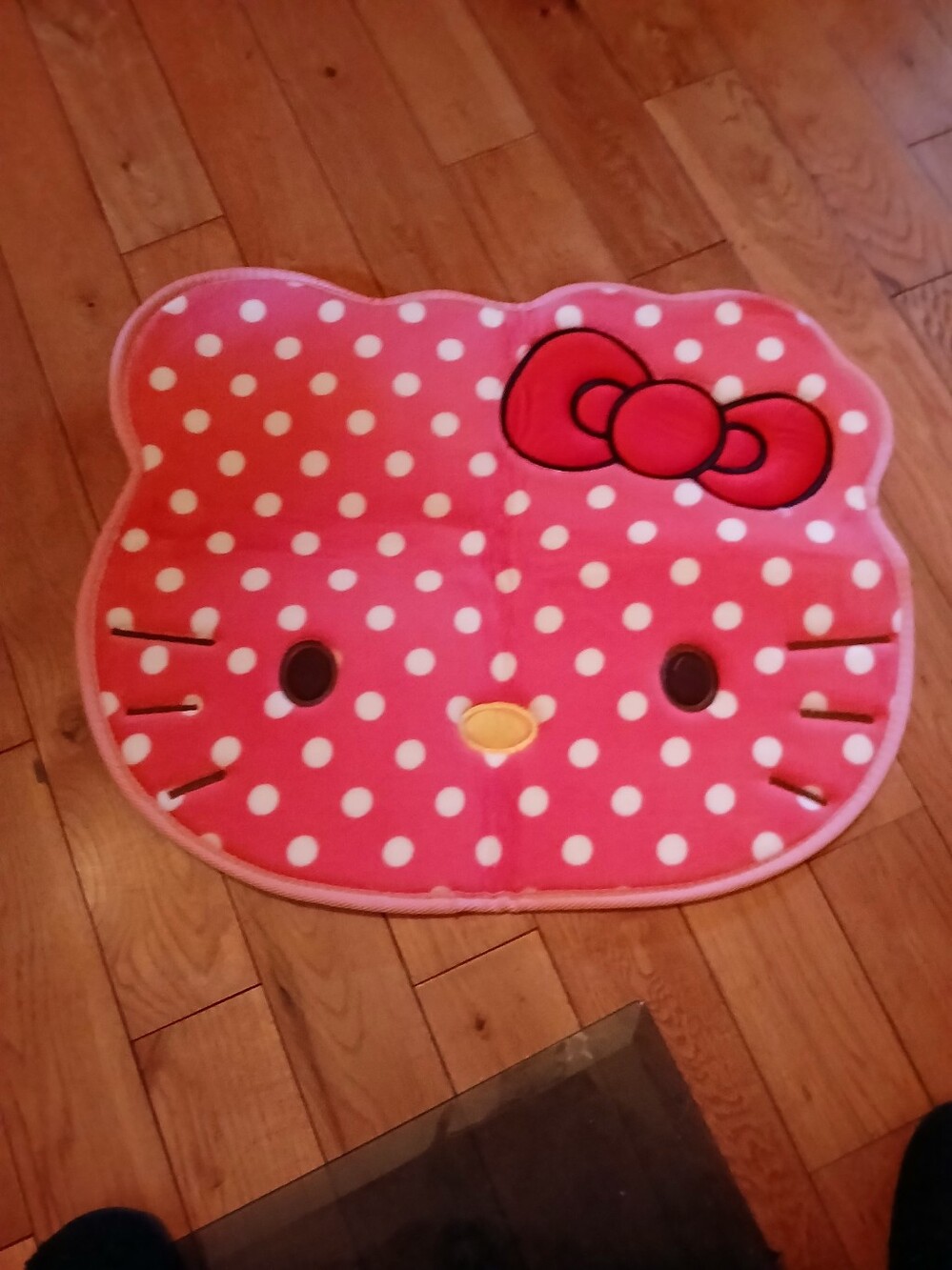 Hello Kitty Pink Polka Dot Kids Floor/Seat Mat with Red Bow